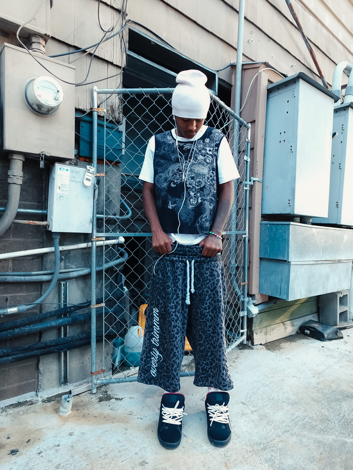 Black leopard Capris